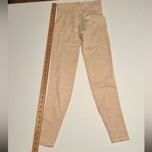 NWOT Pink Active Womens High-Waisted Seamless Leggings Beige 🔥🔥 (C3)